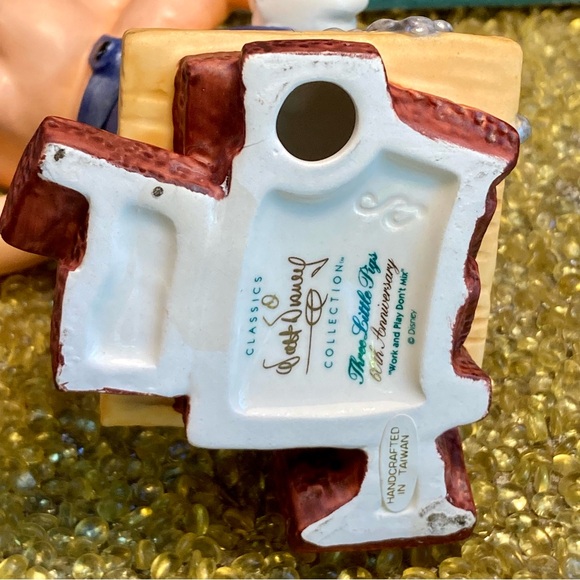 WDCC Practical Pig - Picture 8 of 16